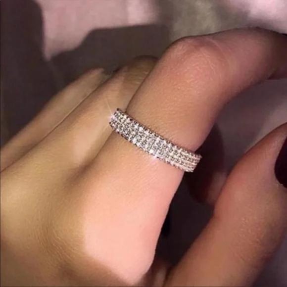 FULL ETERNITY 925 STERLING SILVER DIAMOND RING, CUTE RING, SHINY RING. - Picture 8 of 8